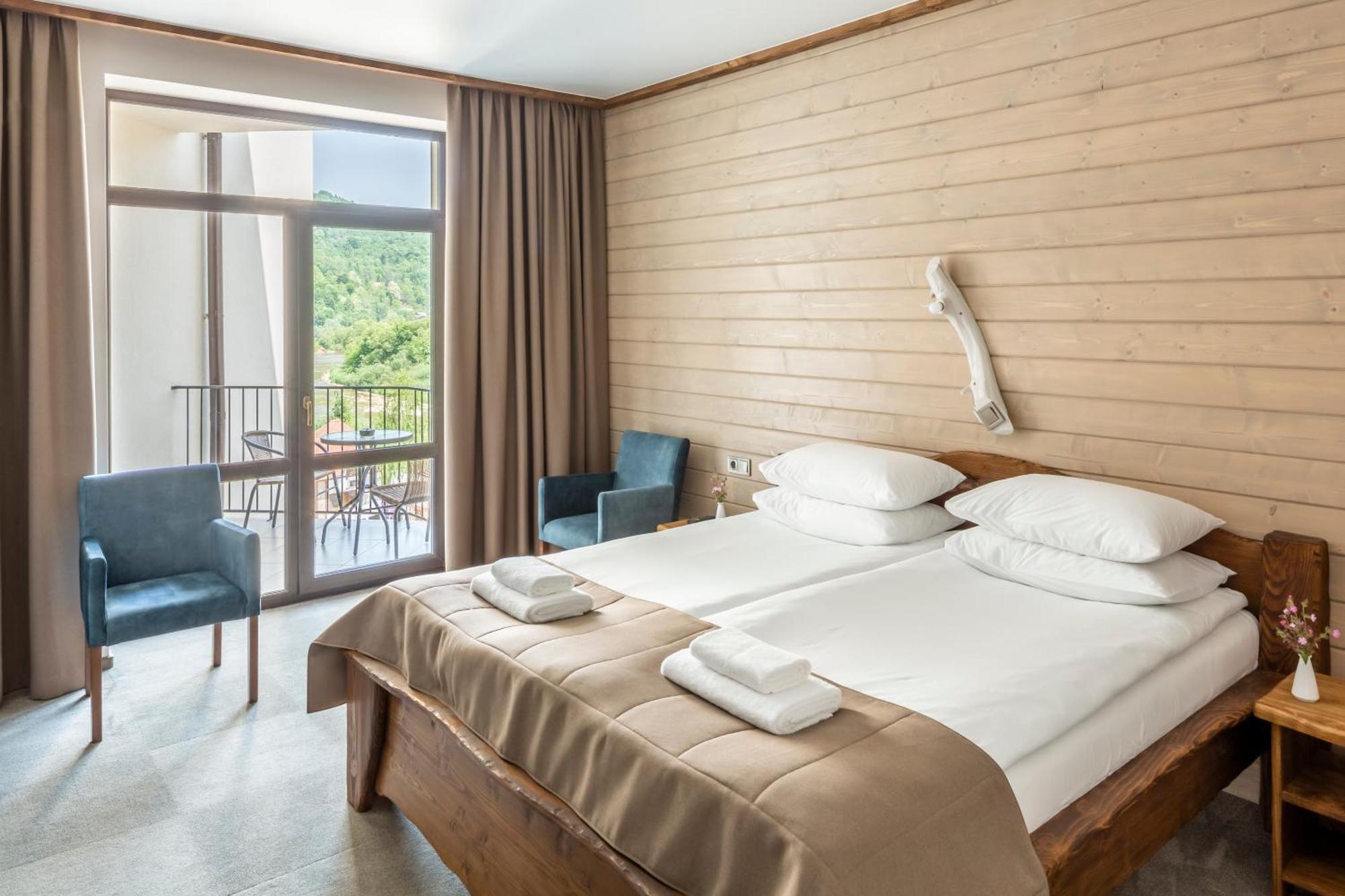 Osonnya Karpaty Resort Medical & Spa Skhidnytsia Ngoại thất bức ảnh
